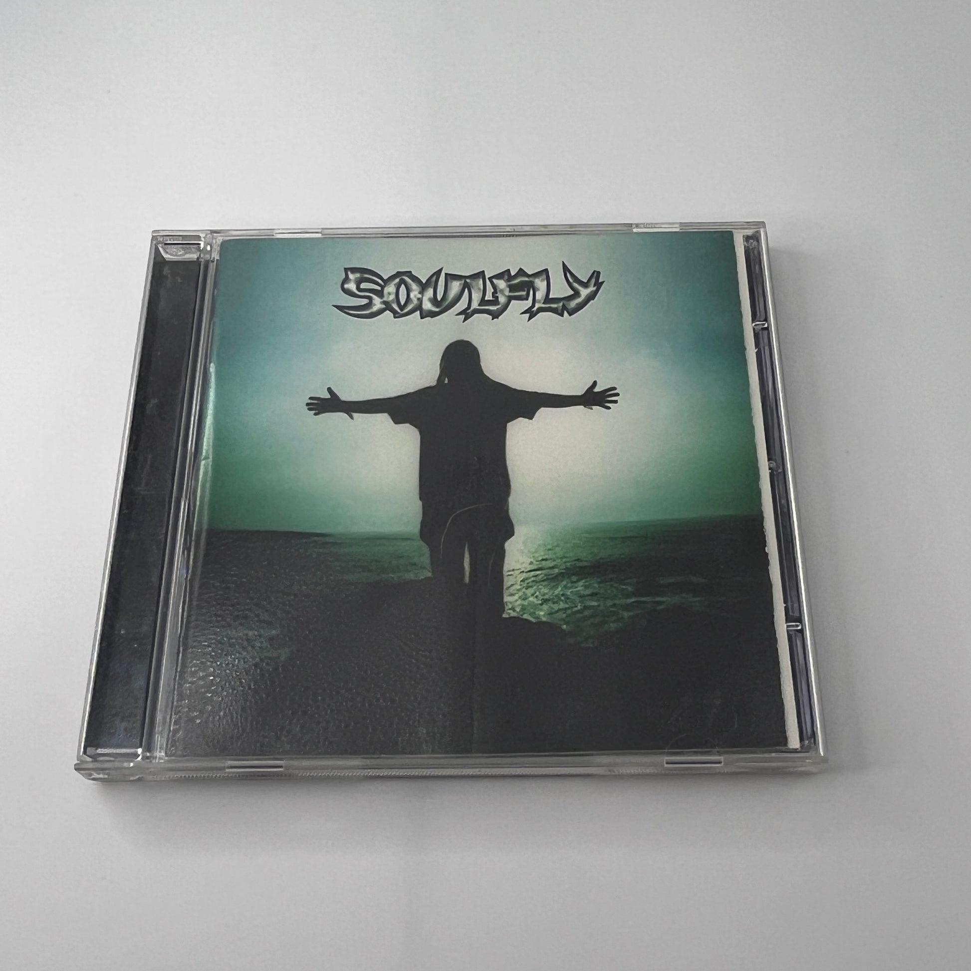 Soulfly / Soulfly (image 1)